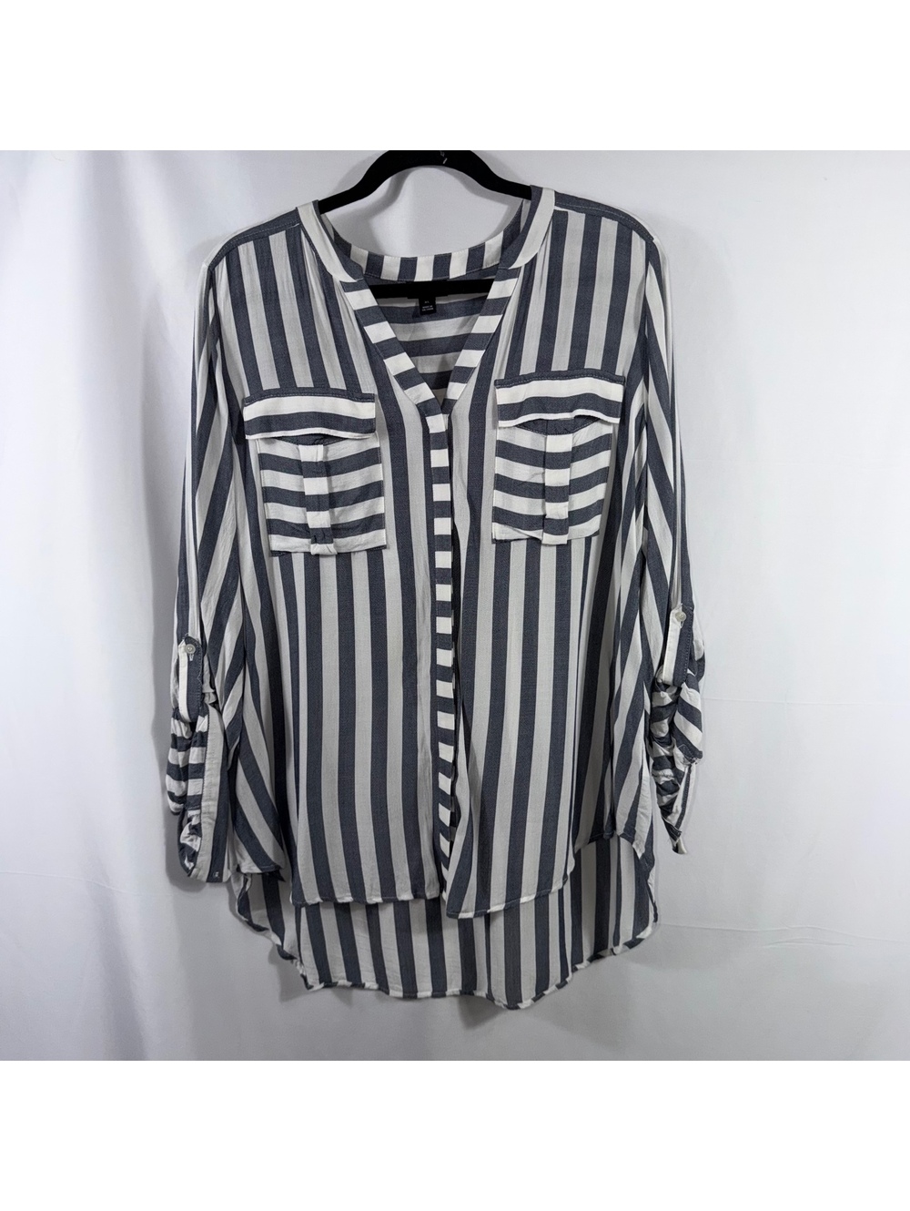 a.n.a. New Approach XL Gray White Striped Tunic Blouse